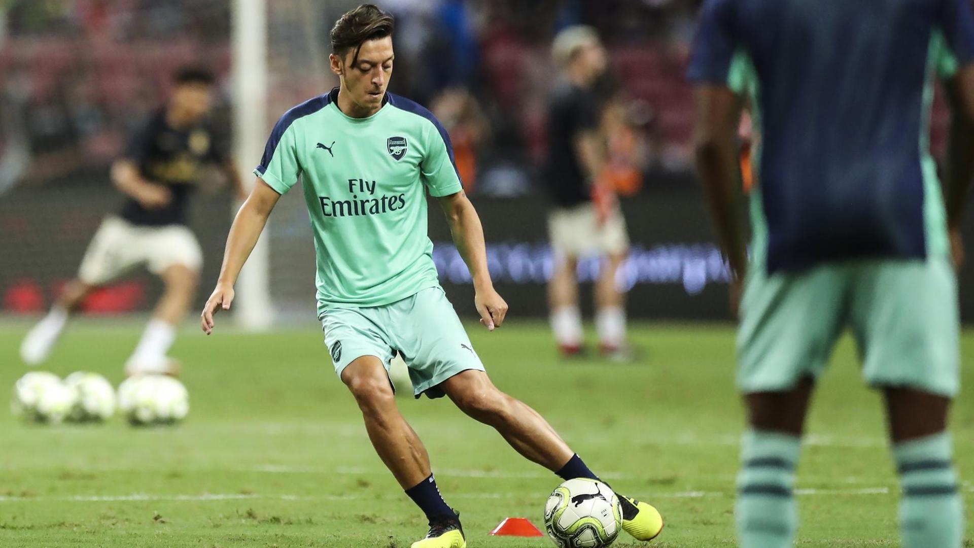 2Mesut Özil beim Spiel FC Arsenal gegen Paris Saint-Germain (28.7.2018).