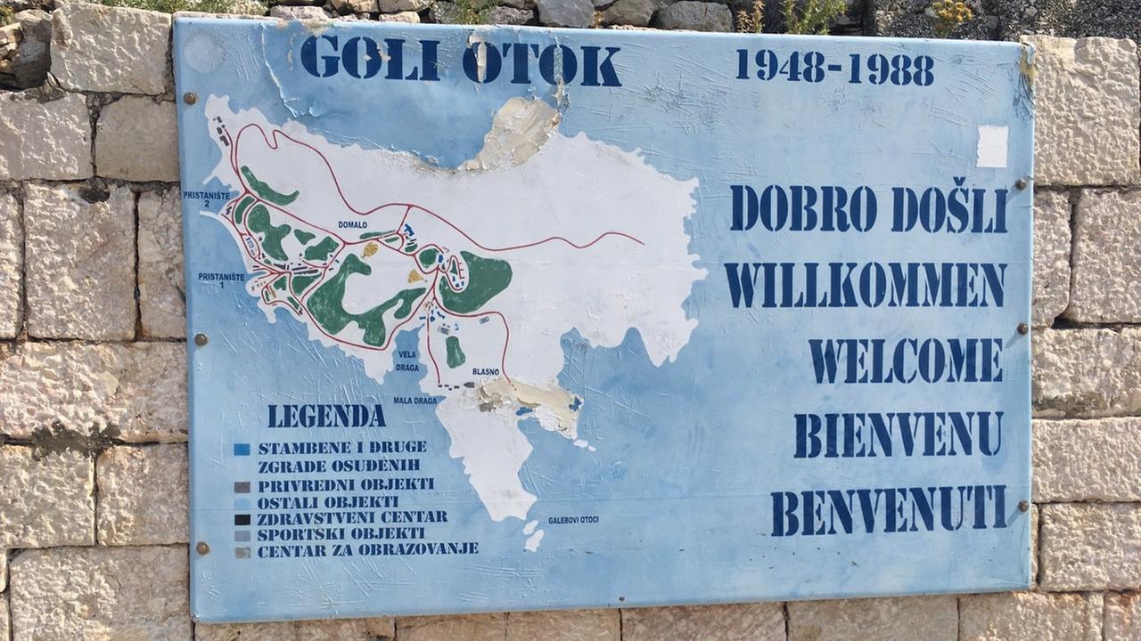 Gedenktafel auf der Gefängnisinsel Goli Otok 
