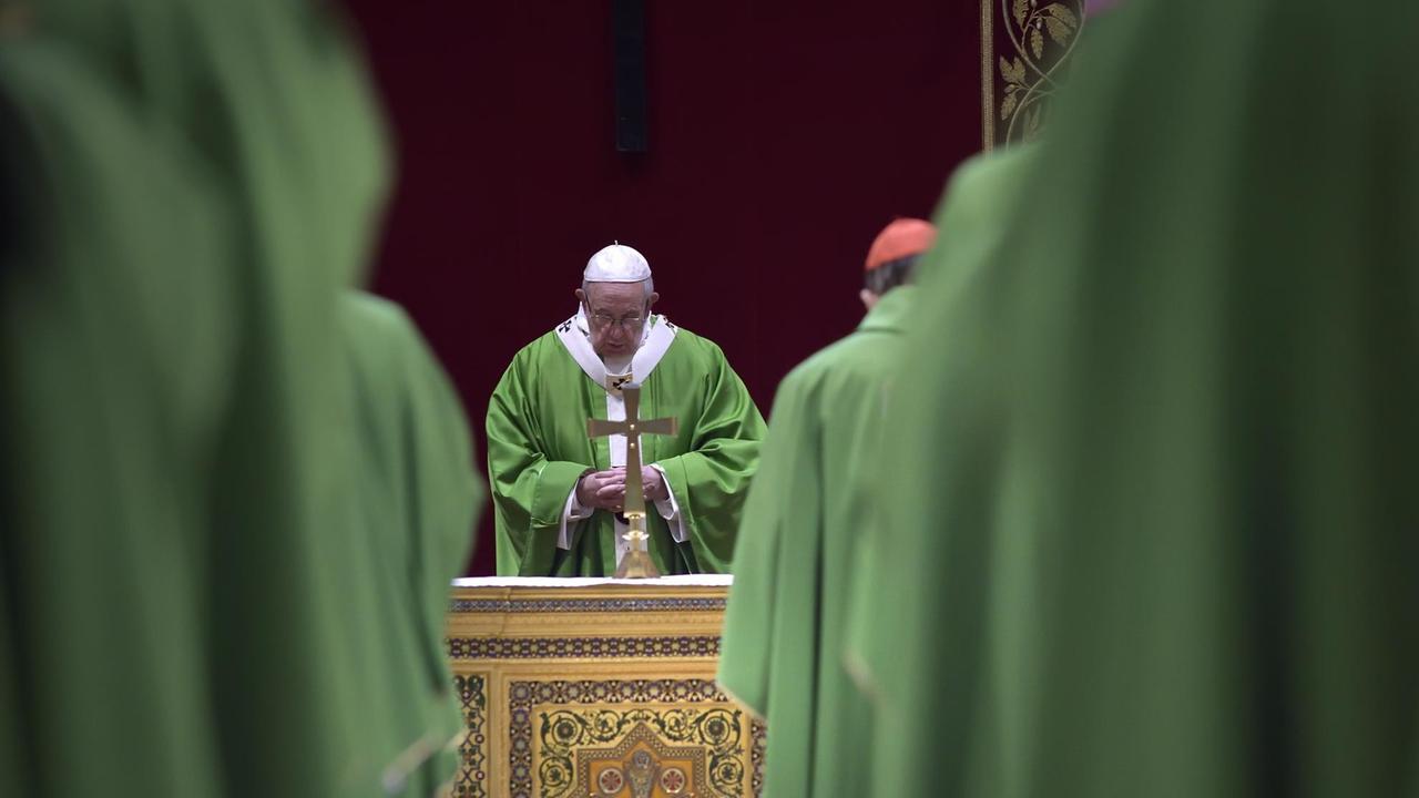 Missbrauch in der katholischen Kirche - Papst spricht von "Menschenopfern"