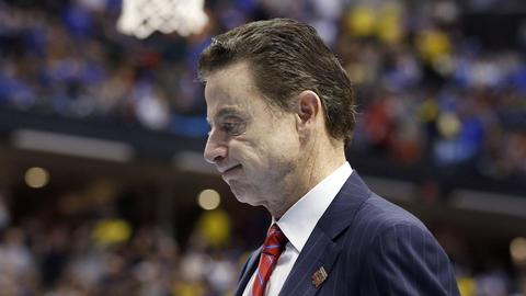 Im Zuge einer Korruptionsskandals im College Basketball haben die Louisville Cardinals in Kentucky ihren Trainer Rick Pitino entlassen.