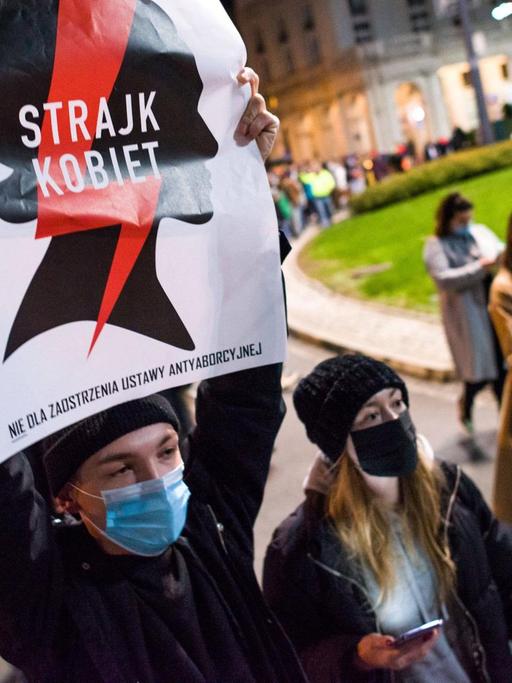 Demonstrantinnen der Frauenorganisation Straijk Kobiet