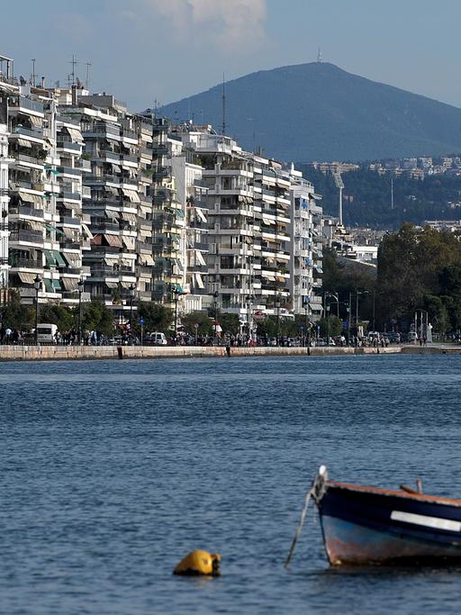 Das Wahrzeichen der Stadt Thessaloniki in Griechenland, der weiße Turm.