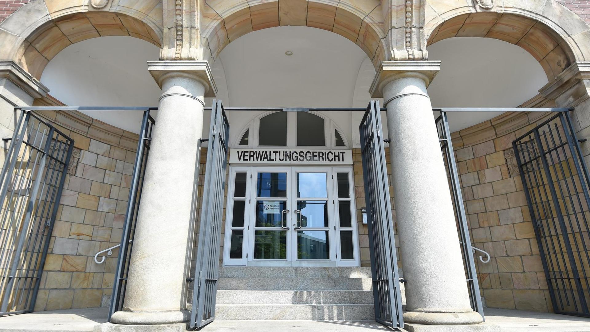 Haupteingang zum Verwaltungsgericht Gelsenkirchen