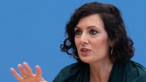 Naika Foroutan, Sozialwissenschaftlerin