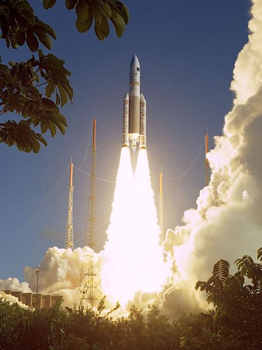 Europas Erfolgsgeschichte: Start einer Ariane-5-Rakete in Kourou