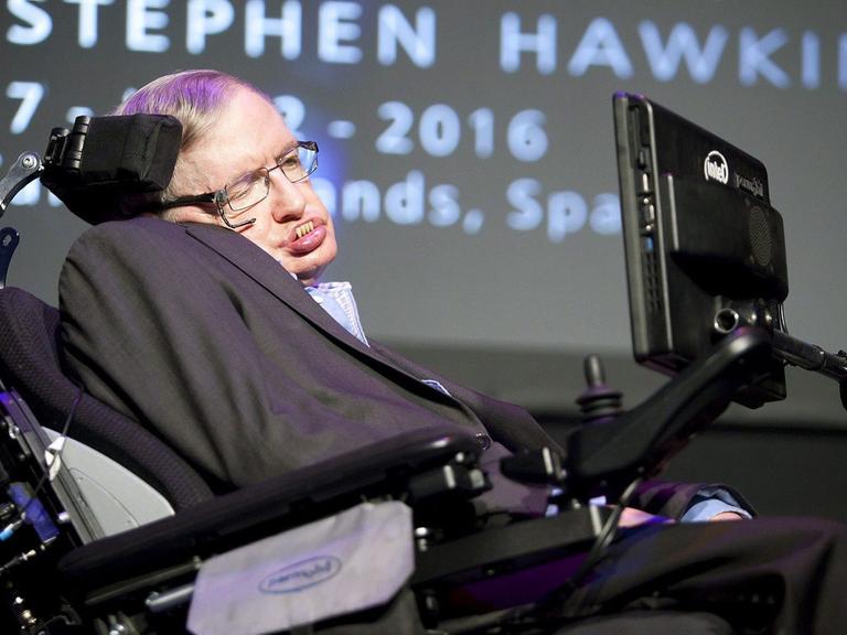Der britische Astrophysiker Stephen Hawking bei einem Vortrag am 29. Juni 2016