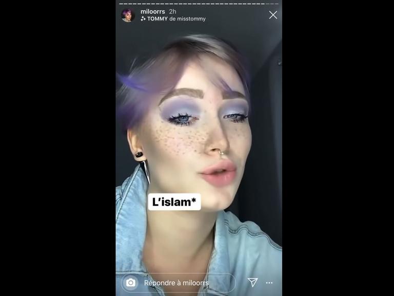 Screenshot eines Videos, dass die Französin Mila in sozialen Netzwerken gepostet hat.