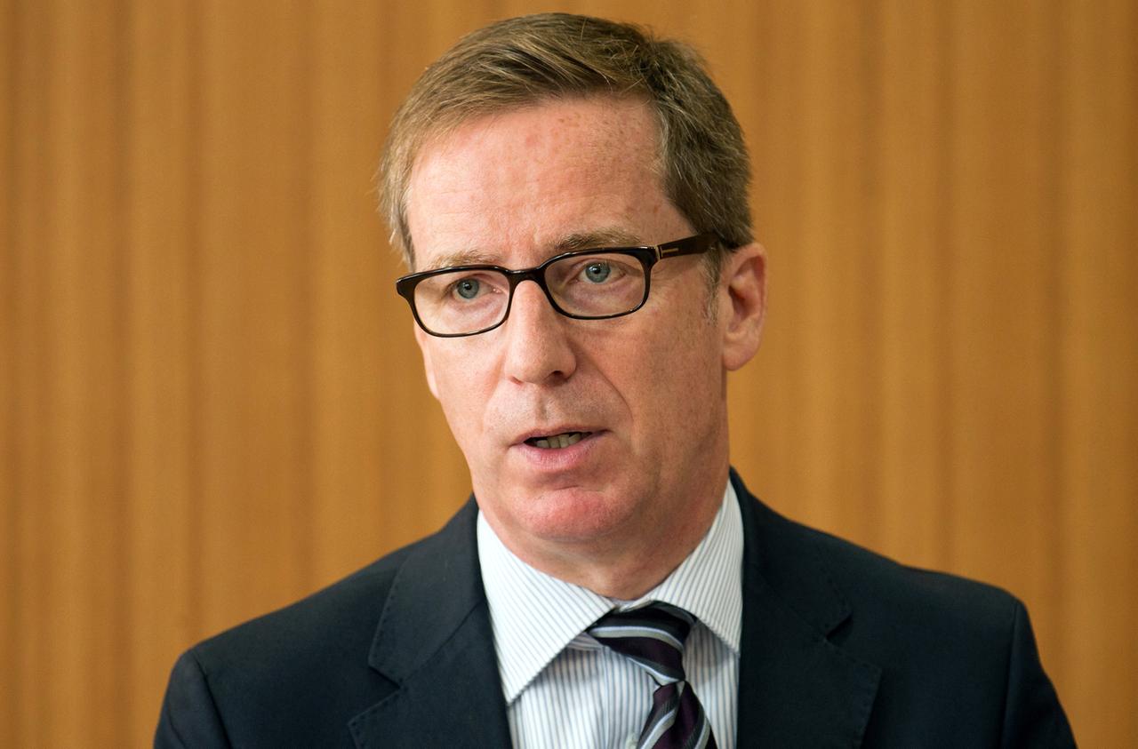 Der Direktor des Instituts der deutschen Wirtschaft Köln kritisiert die Sparpläne vom Bundeswirtschaftsminister.