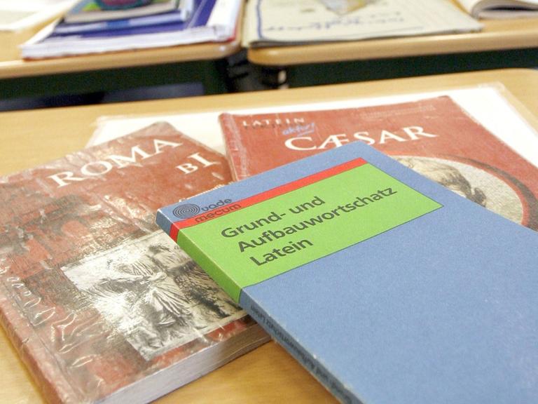 Lehrbücher für den Lateinunterricht