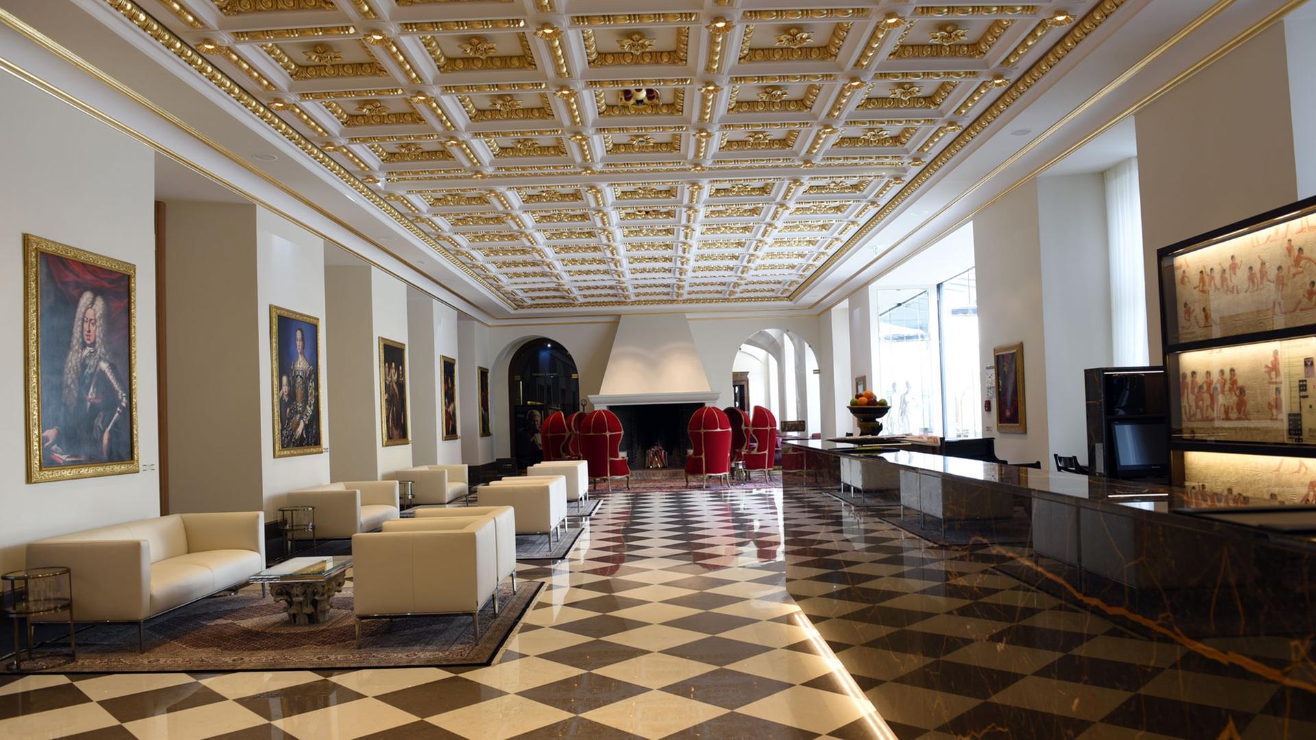Die Lobby des neuen Luxus-Hotels "Derag Livinghotel De Medici" am 26.02.2015 in Düsseldorf