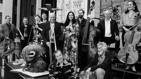 Gruppenfoto bei der Produktion des "Dschungelbuch": Christian Brückner & das wilde Jazzorchster Berlin, 2021.