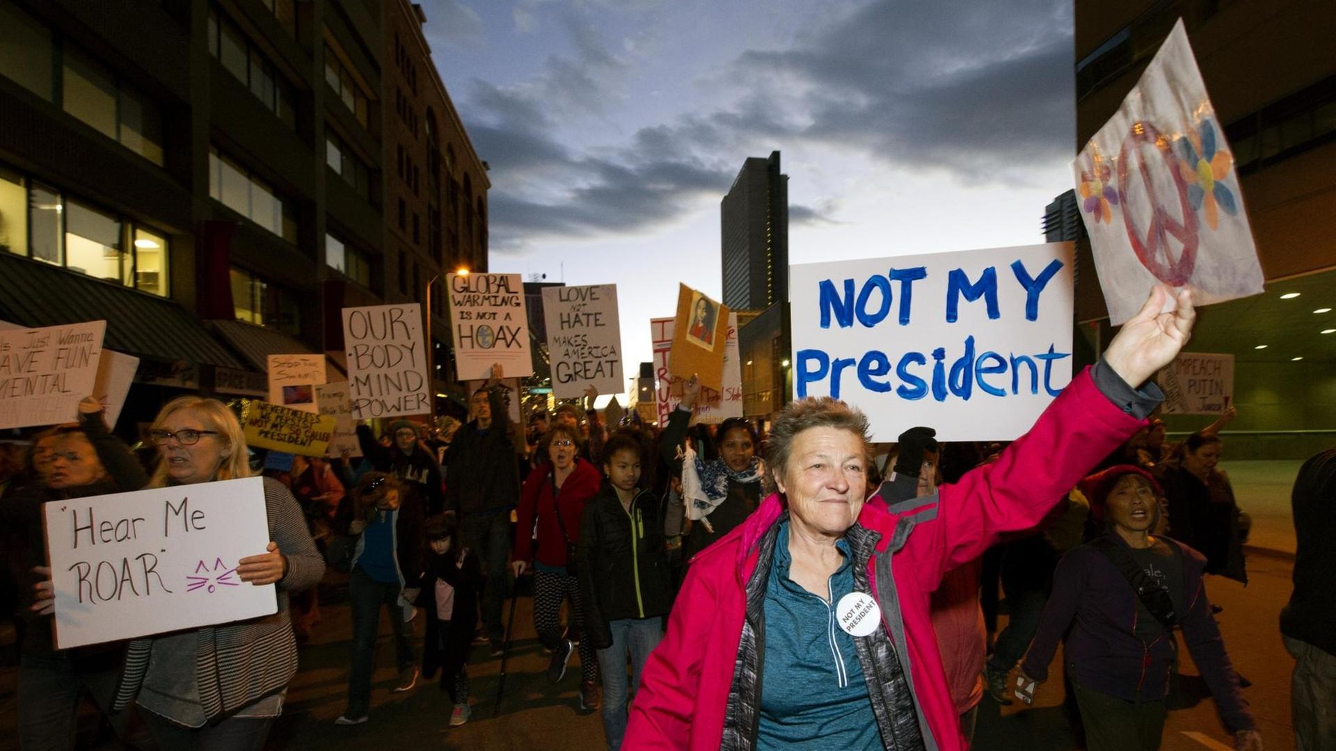 Auch in Denver nahmen Menschen am "Not My President's Day" teil
