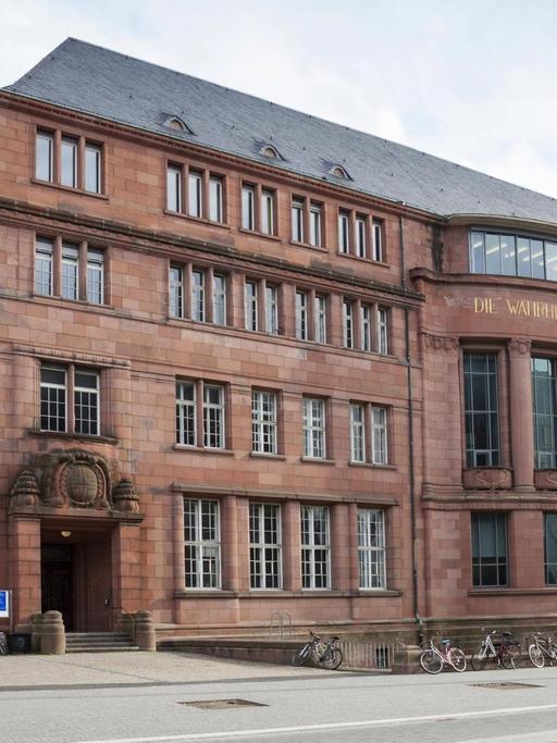 Gebäude der Universität, Freiburg in Baden-Württemberg.
