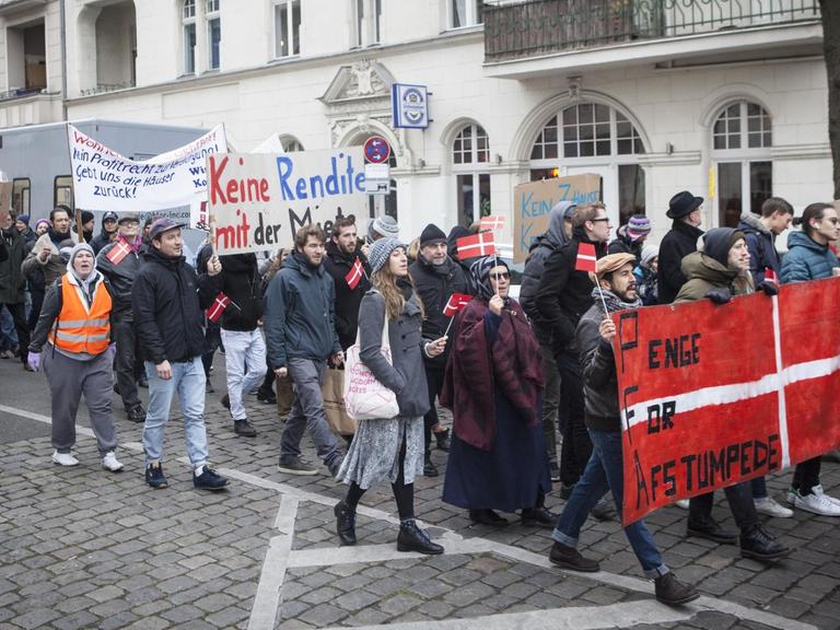 Protest von Anwohnern in Berlin gegen den Verkauf ihrer Wohnungen.
