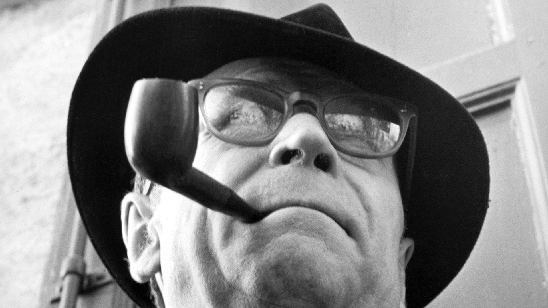 Der belgische Schriftsteller Georges Simenon Anfang der 60-er Jahre in London