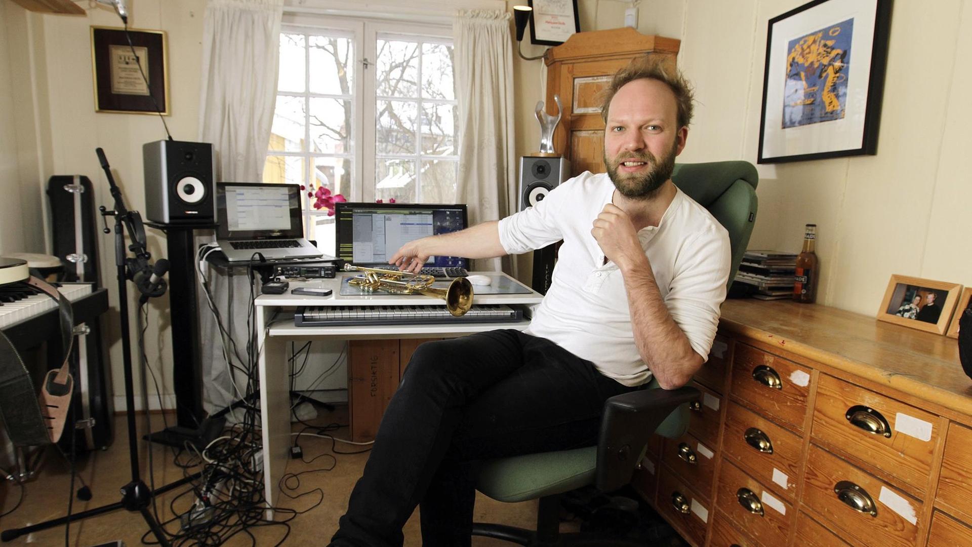 Musiker Mathias Eick (31) in seinem Studio im Osloer Stadtteil Sagene, aufgenommen am 21.02.2011.