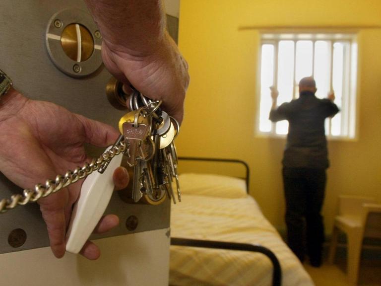 Blick in eine Gefägniszelle Blick in eine Gefägniszelle