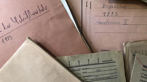  Alte Krankenakten aus dem verlassenem FDGB-Sanatorium in Bad Berka.