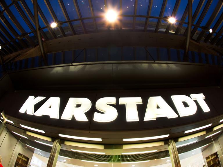 Karstadtschriftzug in Düsseldorf