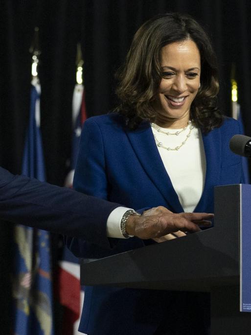 Joe Biden und Kamala Harris bei ihrem ersten Auftritt als designierte Kandidaten der US-Demokraten für die Präsidentschaft und Vizepräsidentschaft in Wilmington, Delaware am 12. August 2020
