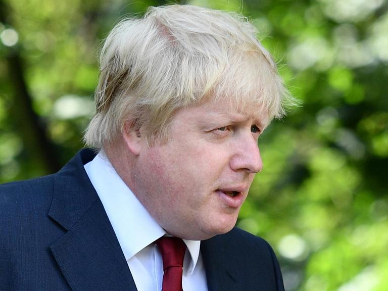 Londons Ex-Bürgermeister und Brexit-Befürworter Boris Johnson vor seinem Haus nahe London.