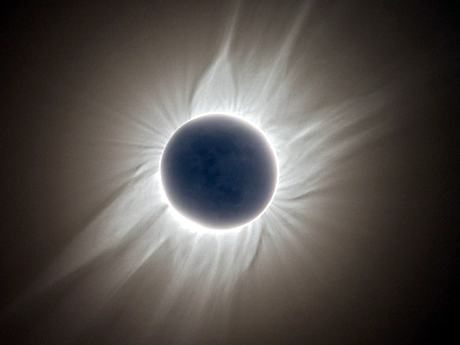 Totale Sonnenfinsternis – Bild: Nasa