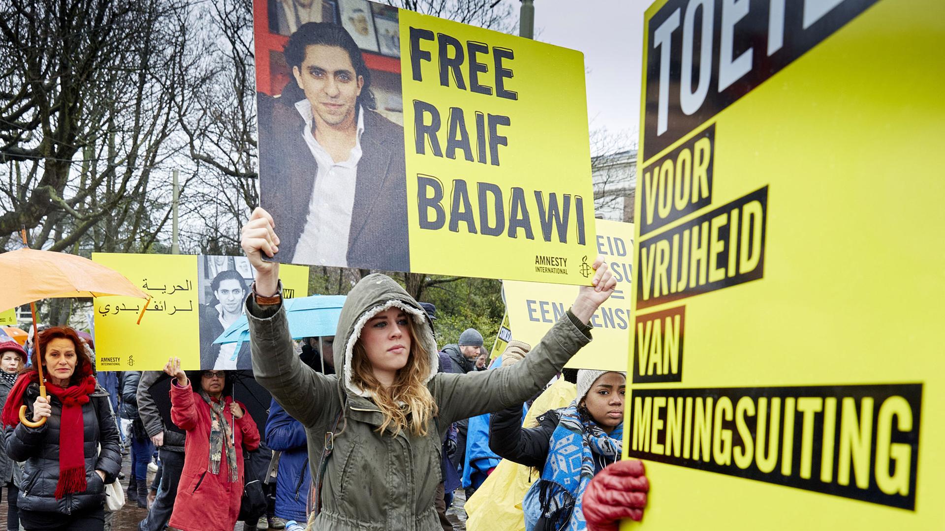 Protest in Den Haag für die Freilassung von Raif Badawi