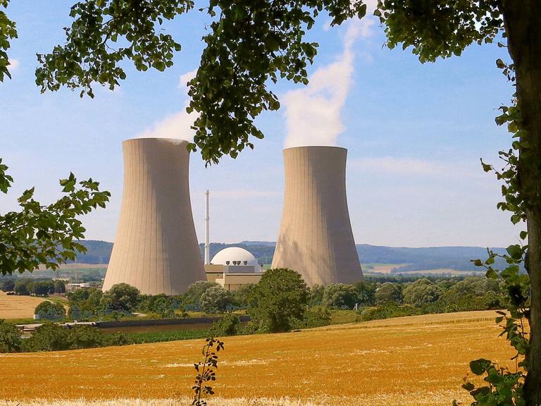 Das von Eon betriebene Kernkraftwerk in Grohnde an der Weser bei Hameln