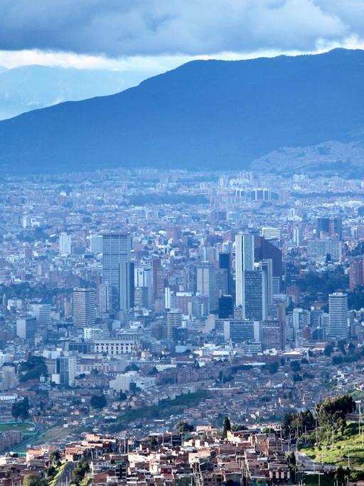 Luftansicht Bogotas, der Hauptstadt Kolumbiens.
