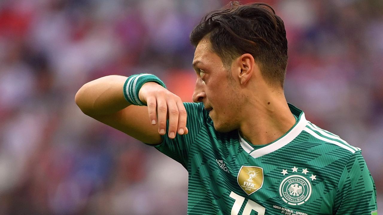 Südkorea gewinnt 2:0 gegen Deutschland: ein enttäuschter Mesut Özil beim Vorrundenspiel der Gruppe F am 27.06.2018 in Kasan, Kasan-Arena bei der Fußball Weltmeisterschaft 2018 in Russland 
