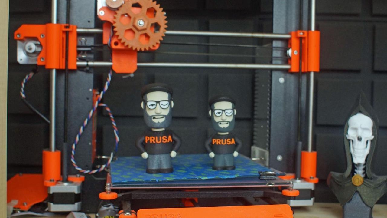 Figuren von Firmengründer Josef Prusa aus dem 3D-Drucker