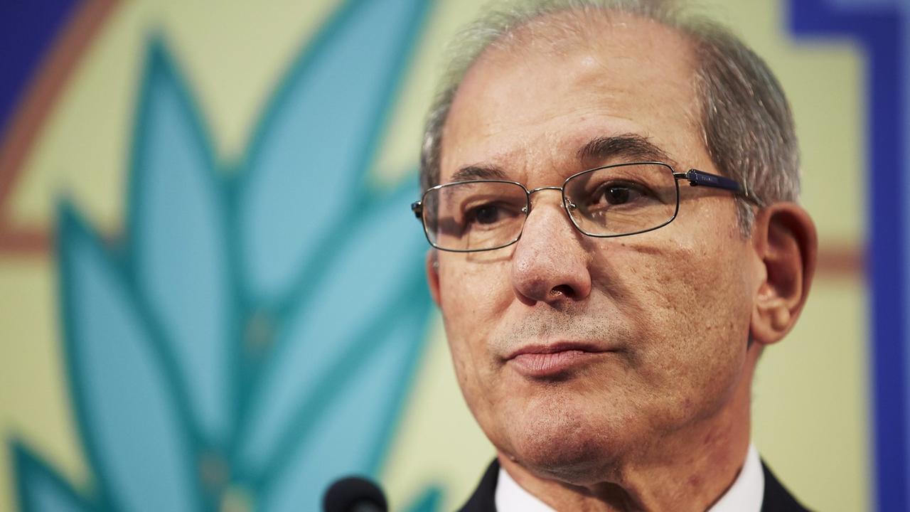 (FILES) A photo taken on October 9, 2013 in The Hague shows Organization for the Prohibition of Chemical Weapons (OPCW) Director-General Ahmet Uzumcu briefing jounalists on the progression in the disarmament of Syria's chemical arsenal and facilites. 2013