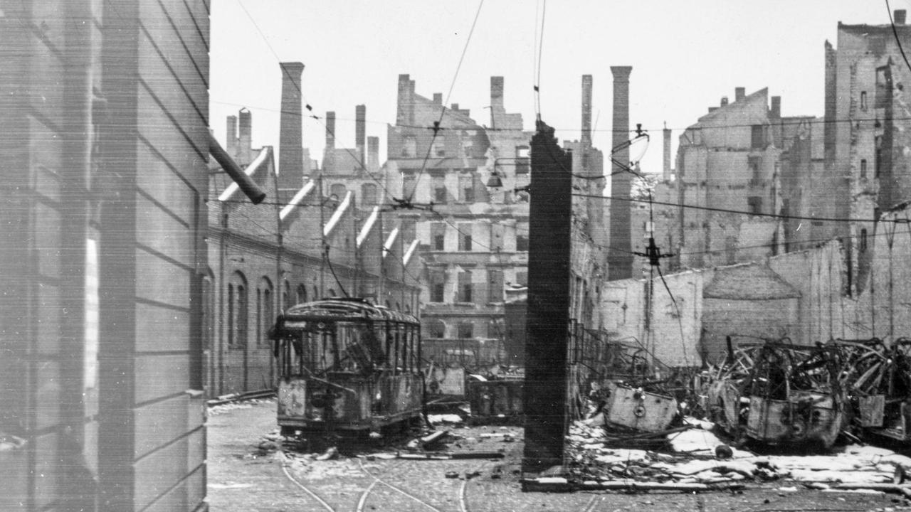 Das kriegszerstörte Berlin-Kreuzberg in den 1940er-Jahren