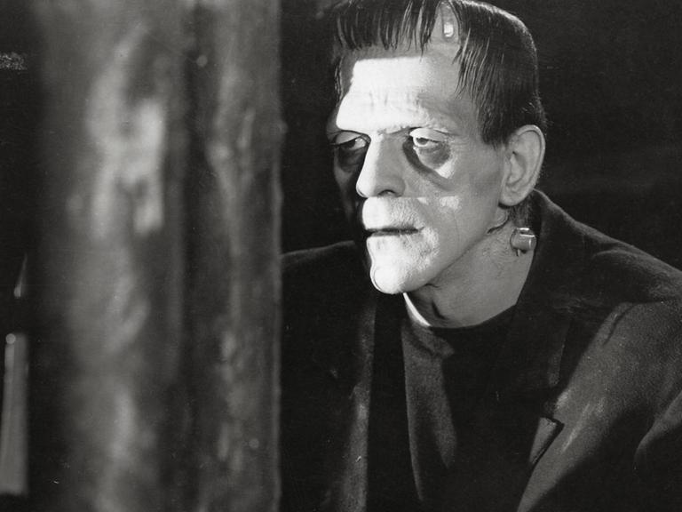 Boris Karloff als Frankensteins Monster im Film von 1931.