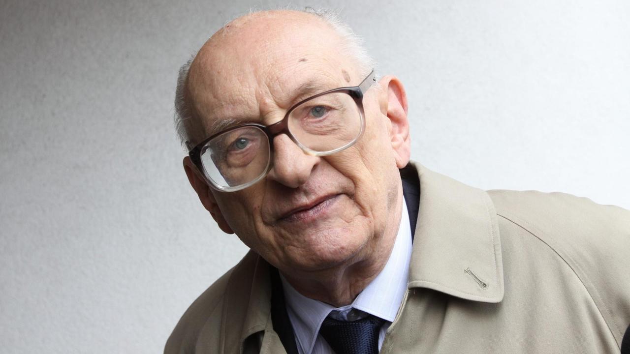 
Porträt des im April 2015 verstorbenen Professor Wladyslaw Bartoszewski, dem ehemaligen Außenminister Polens, Journalist, Historiker und Konzentrationslager-Überlebender.