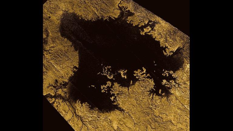 Ligeia Mare, ein See aus reinem, flüssigen Methan auf Titan.