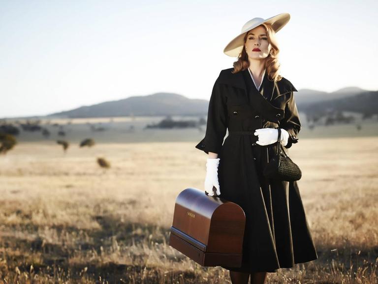 RELEASE DATE: 2016 TITLE: The Dressmaker STUDIO: Australia PUBLICATIONxINxGERxSUIxAUTxONLY - ZUMAg90_ Release Date 2016 Title The dress maker Studio Australia PUBLICATIONxINxGERxSUIxAUTxONLY ZUMAg90_