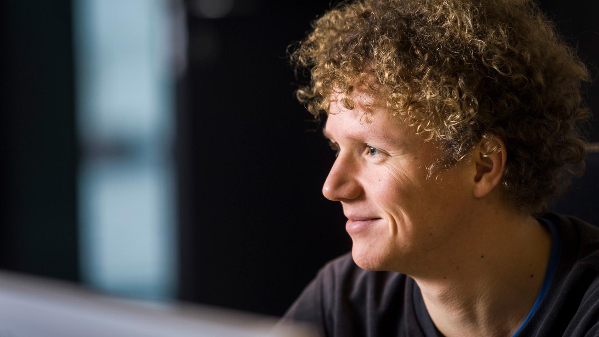 Der Hörspieldramaturg Jakob Schumann