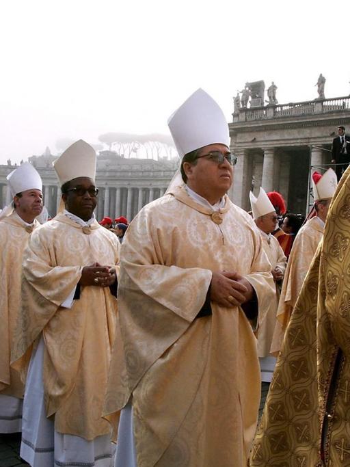 Die Weltbischofssynode tagt vom 4. Oktober bis 25. Oktober 2015 in Rom.
