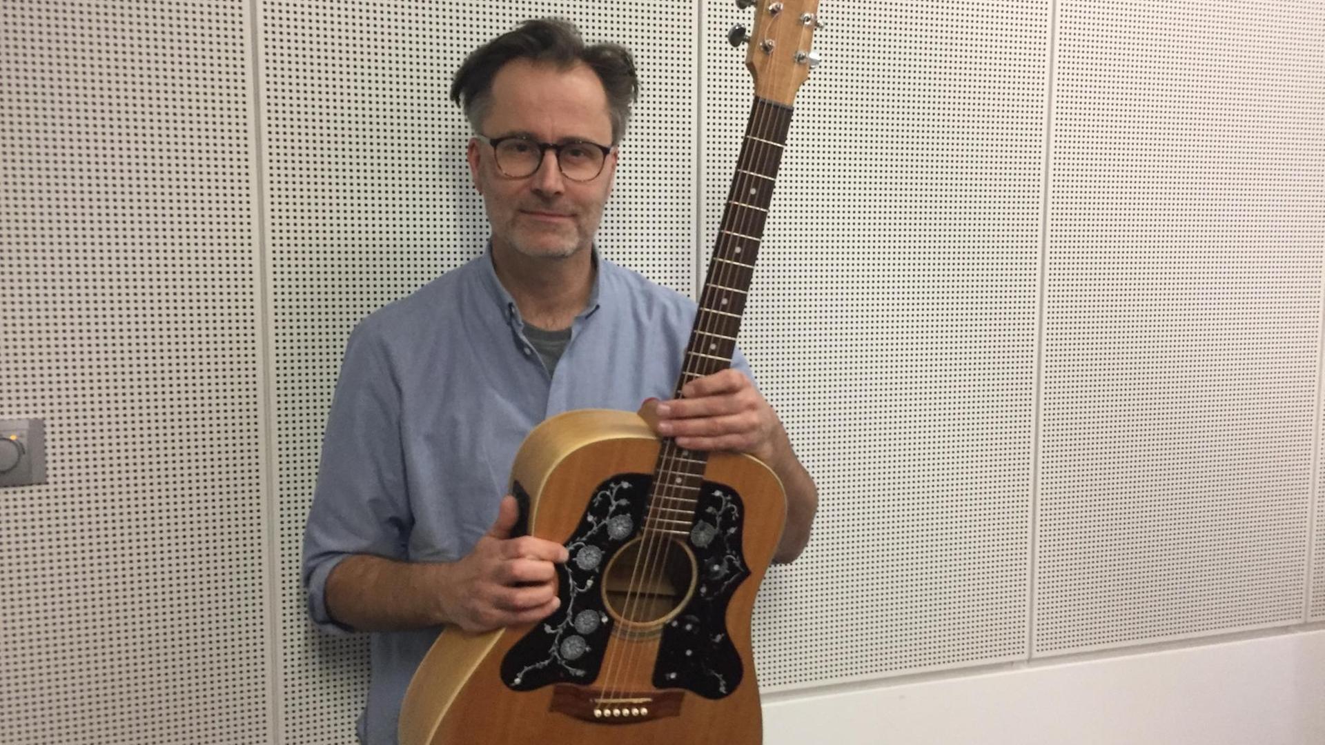 Dirk Darmstaedter im DLF-Studio