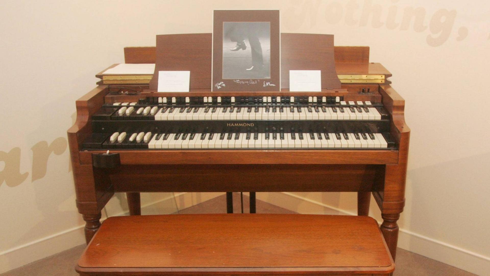 Eine elektrische Hammond-Orgel, Modell B3