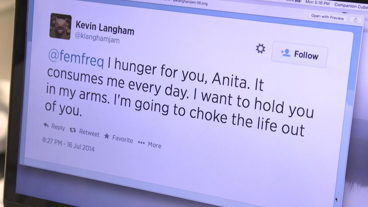Tweet an Anita Sarkeesian
