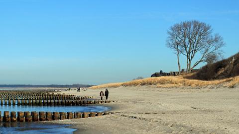 Der Ostseestrand in Ahrenshoop auf der Halbinsel Fischland - Darss