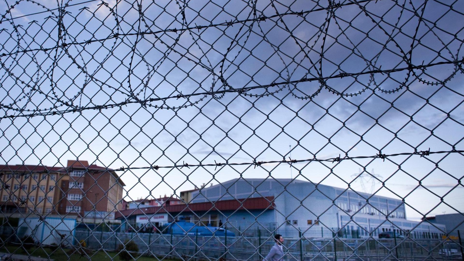 Ein Gefängnis in der Nähe von Istanbul