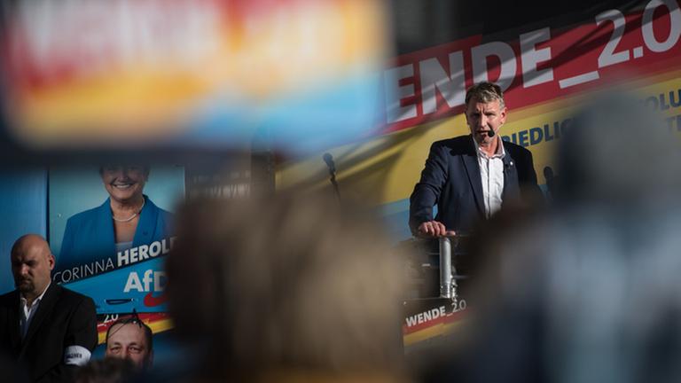 Björn Höcke, Vorsitzender der AfD in Thüringen spricht auf einer Kundgebung auf dem Anger in Erfurt. Björn Höcke bei AfD Kundgebung in Erfurt