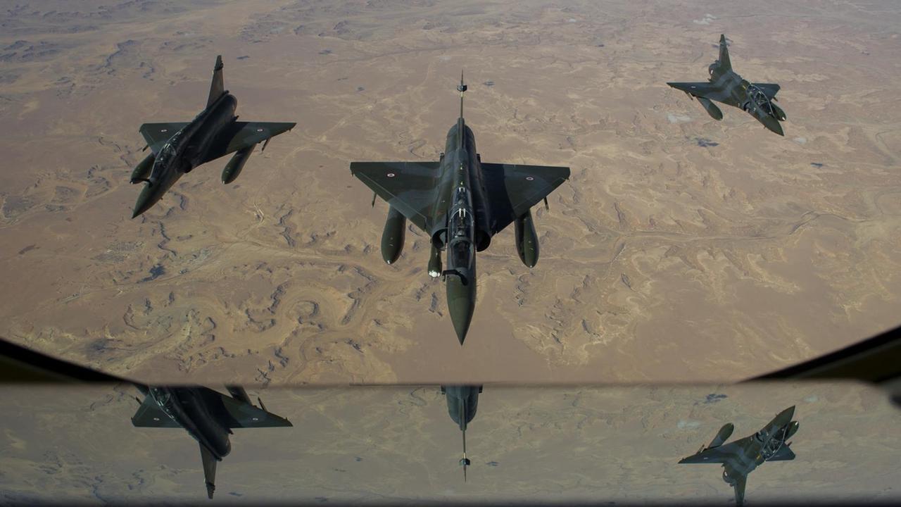 Französische Kampflieger des Typs Mirage 2000D über Mali ( 13.01.2013).