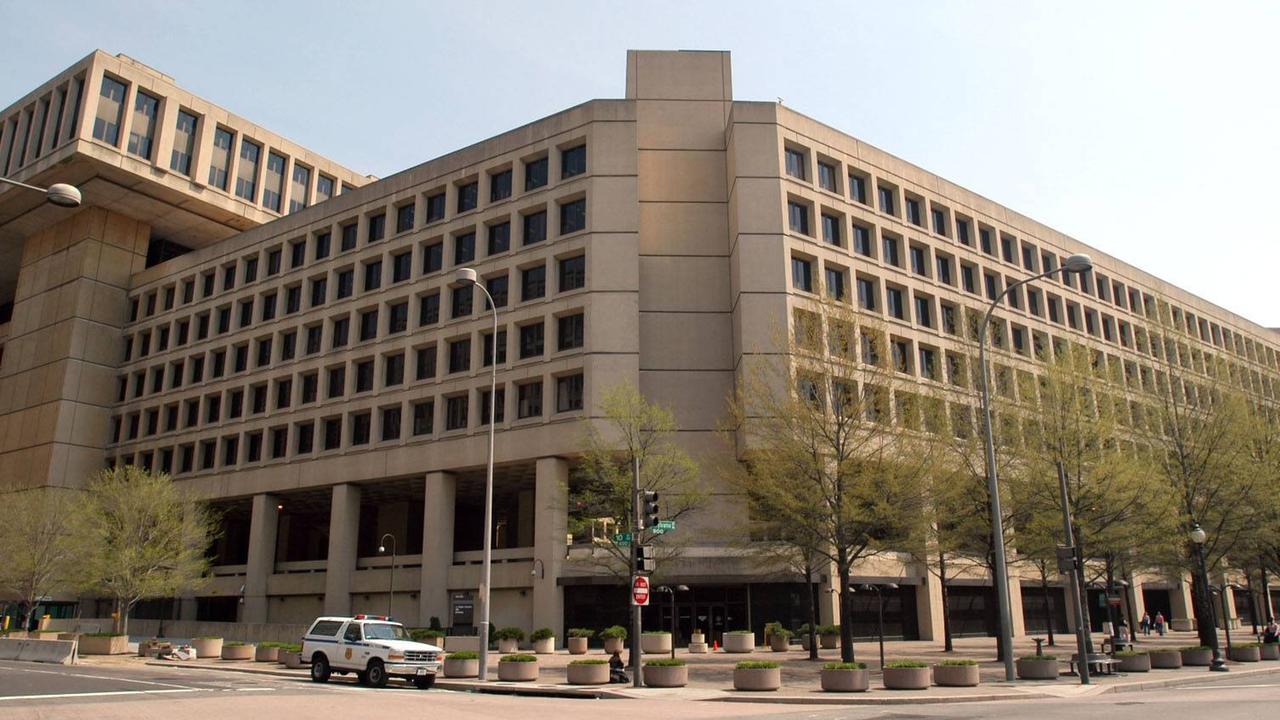 Außenansicht des FBI Hauptquartiers in Washington D.C., USA
