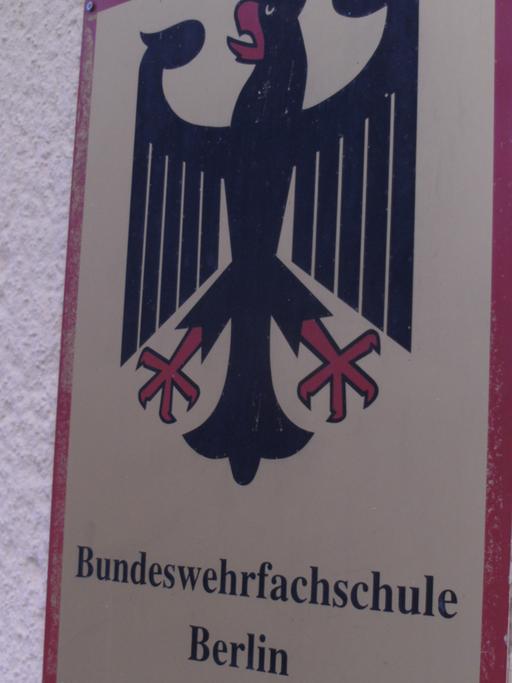 Türschild der Bundeswehrfachschule