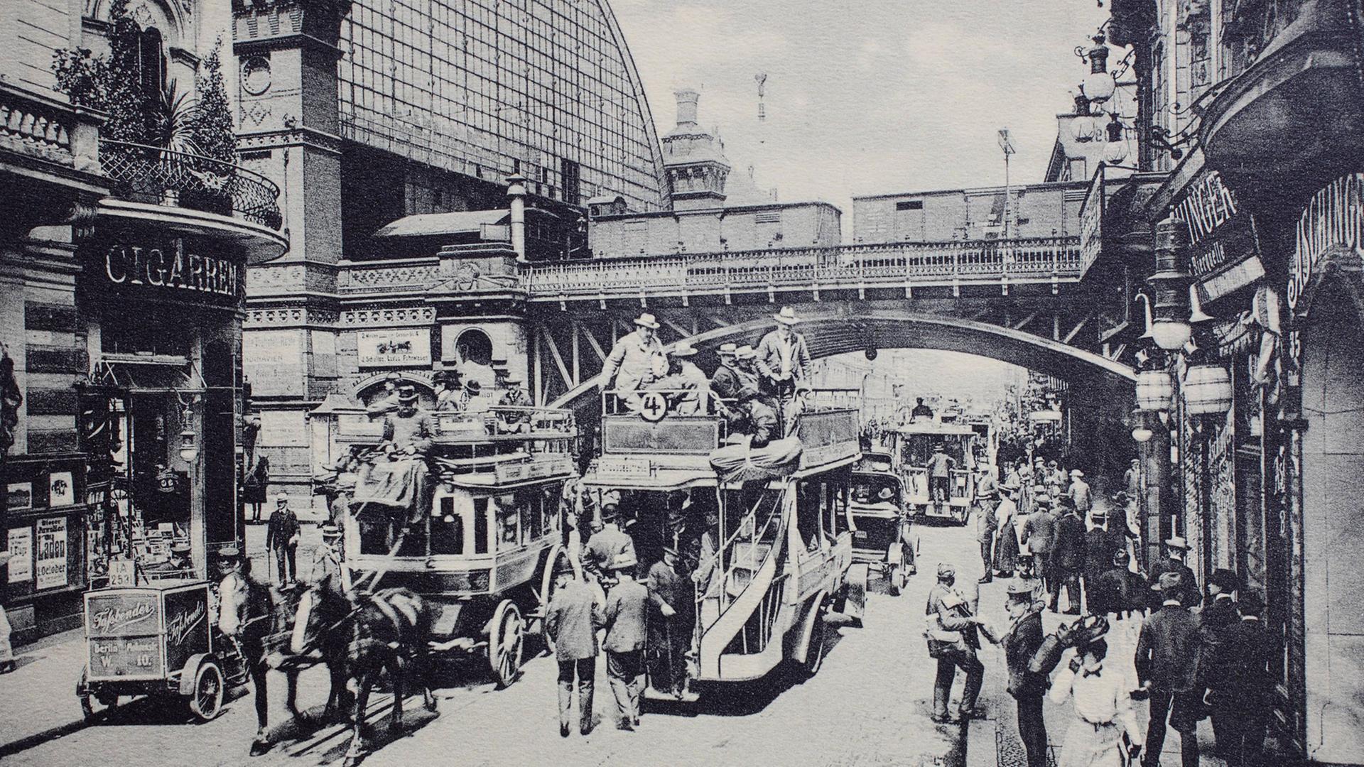 Berlin am Bahnhof Friedrichstraße im Jahr 1899. 