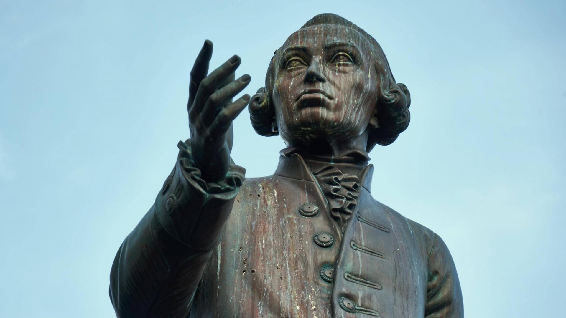 Statue von Immanuel Kant in Kaliningrad.